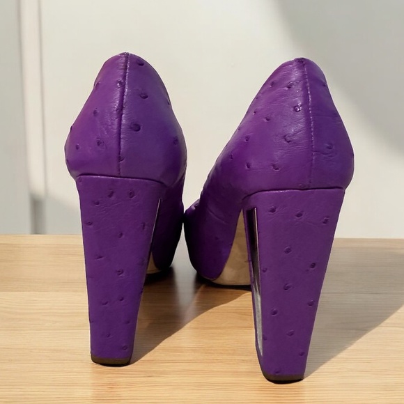 Christian Dior Ostrich Platform Pumps - Picture 4 of 6